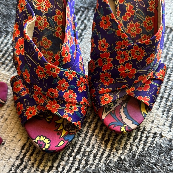 Jessica Simpson Jestella Knotted Scarf Tie Pumps - Picture 5 of 12